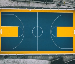 开云平台-Uzi回归首秀惊险取胜，巴塞罗那观众沸腾！王者归来绝境翻盘，Uzi引爆巴塞罗那